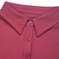 Rood kraagje met puntkraag