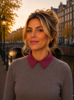 Rood kraagje met puntkraag